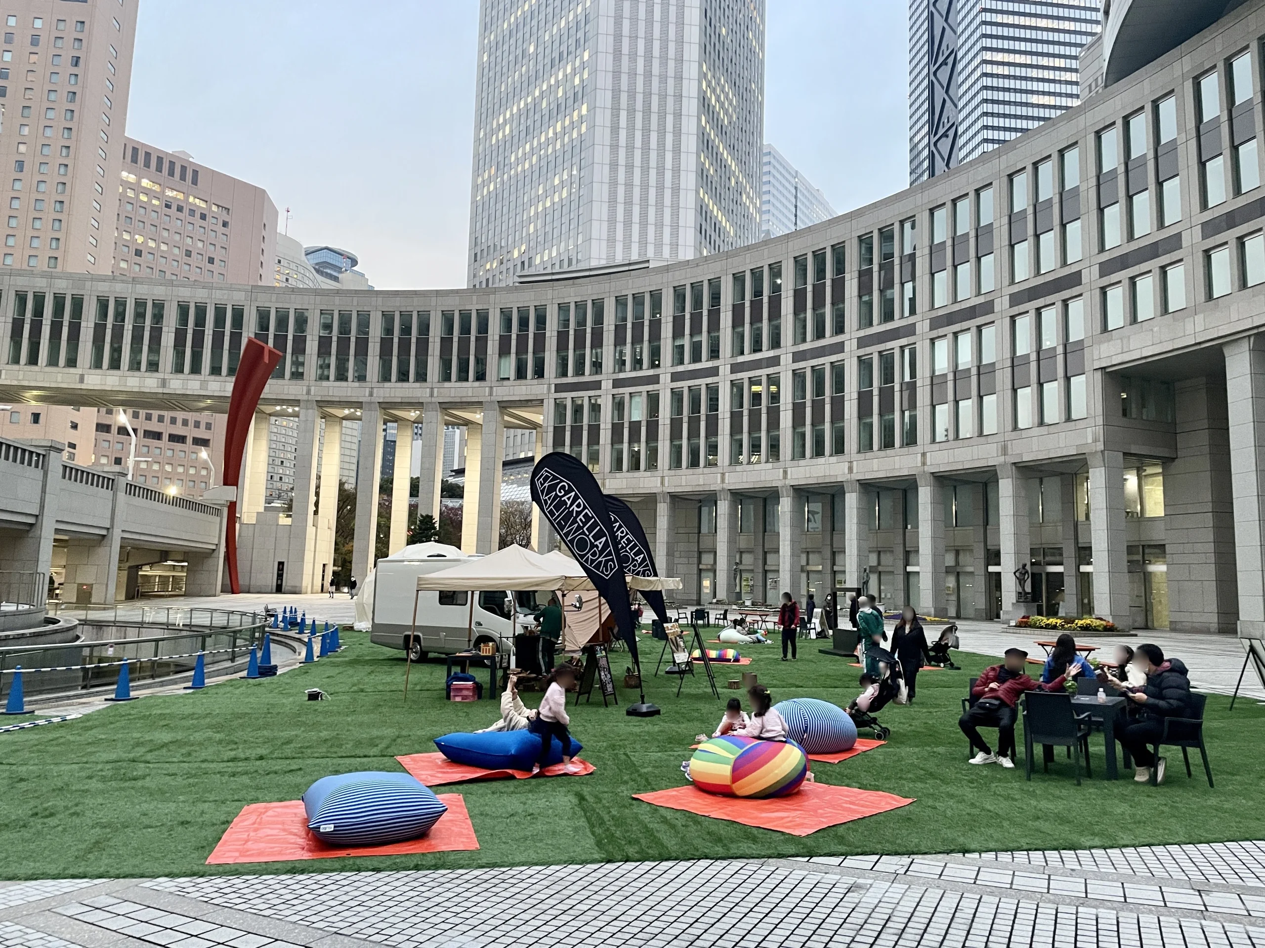 東京都 新宿区 西新宿都民広場 20221126